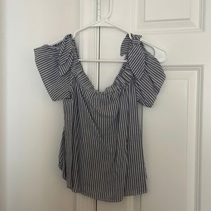 Abercrombie and Fitch Off the shoulder